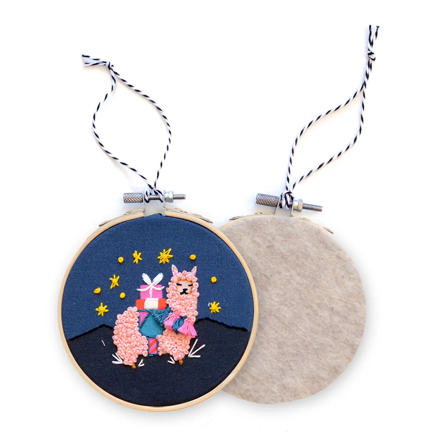 Antiquaria DIY Ornament Embroidery Kit : Alpaca