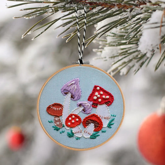 Antiquaria DIY Ornament Embroidery Kit : Mushroom