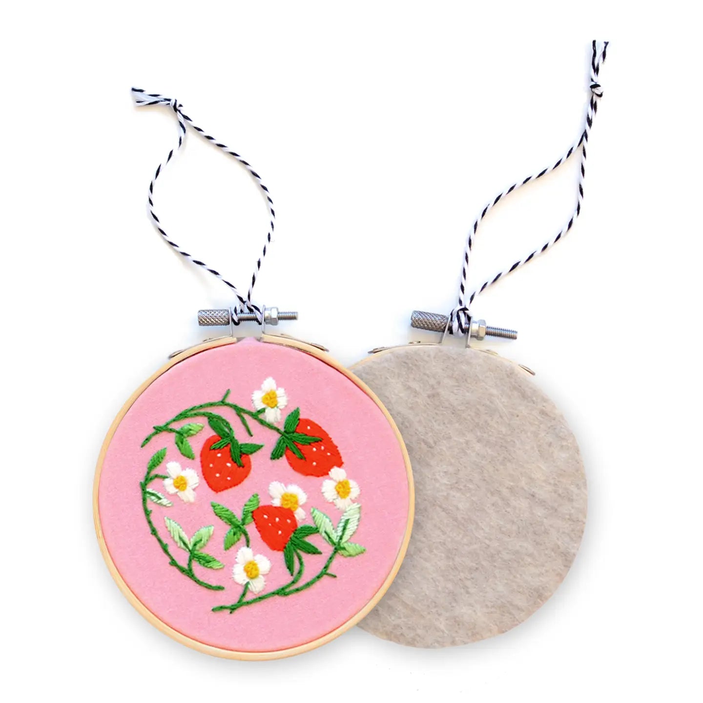 Antiquaria DIY Ornament Embroidery Kit : Strawberries